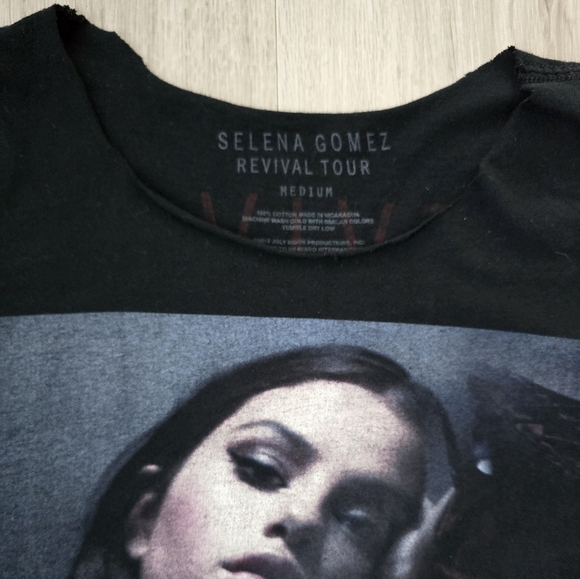 Selena Gomez | 'Revival Tour 2016' black graphic print concert t-shirt | WMS M - Picture 4 of 10